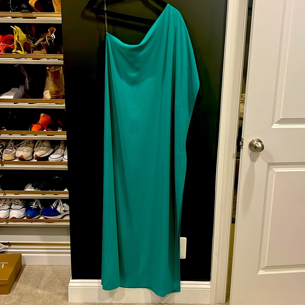 NWOT Green one shoulder dress